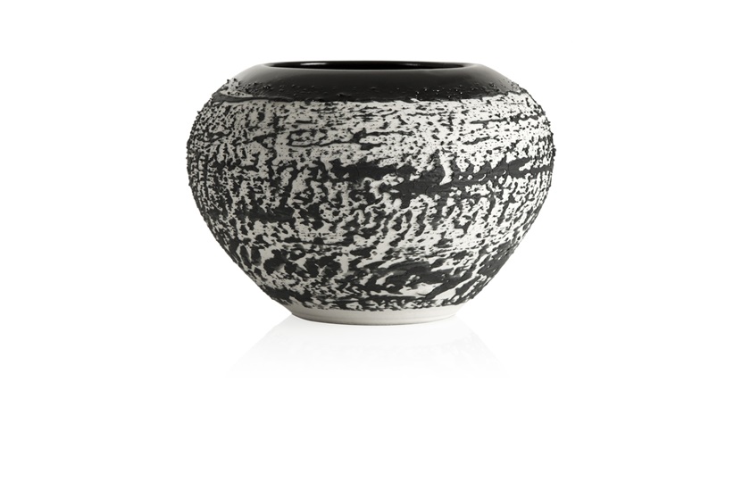Exclusive Magma S Round Vase (Black)