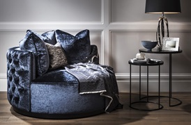 Oscar Love Seat