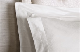 Tempace Paisley Super King Duvet Set with Standard Pillowcases White