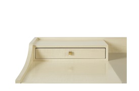 Alexandra Dresser