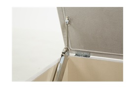 Yale Blanket Box