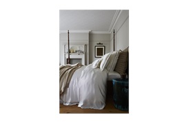 Boston Silk Bed linen             by Gingerlily