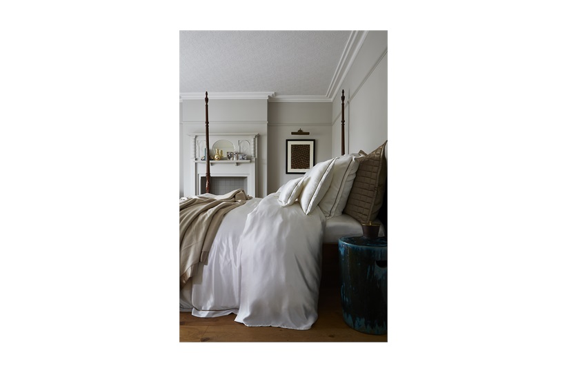 Boston Silk Bed linen             by Gingerlily
