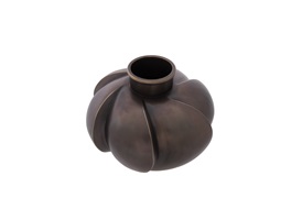 Bella Vase          By Eichholtz 