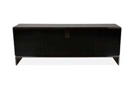 Black & More                Collection