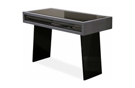 New In Town Desk 
