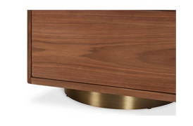 Lear Bedside