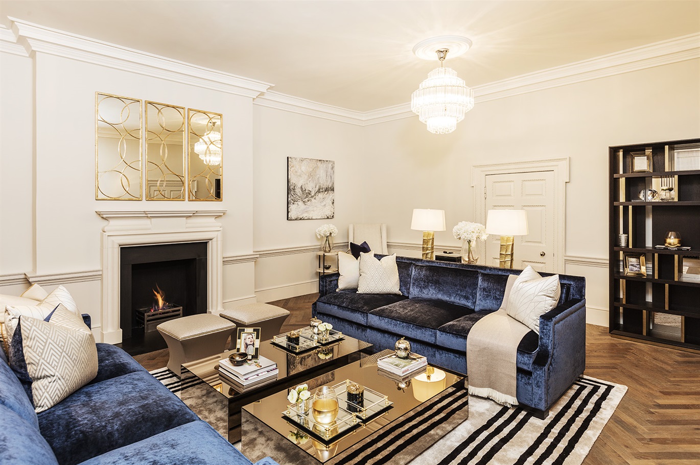 Hogarth House - Living Room