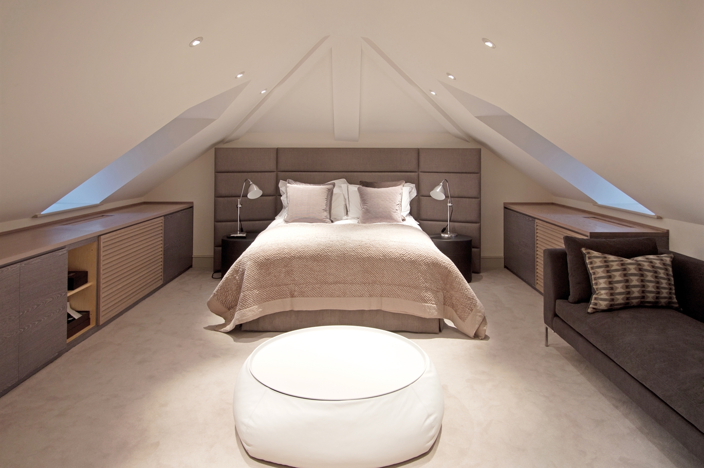 Bedroom - 06