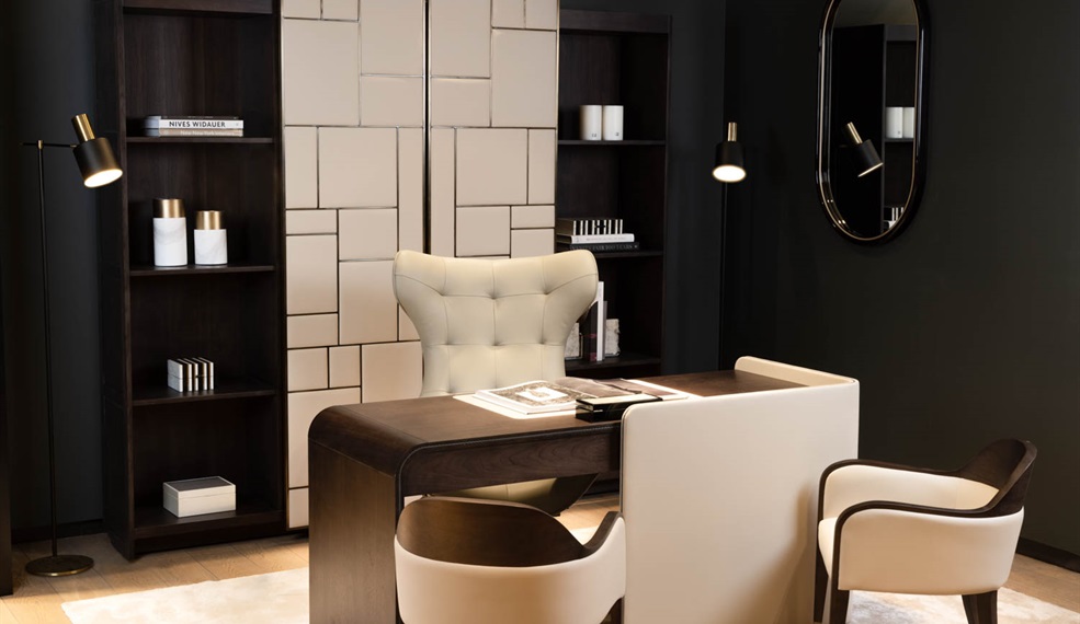 Luxury Dining Tables & Desks