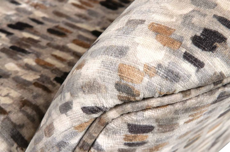 Brass Effect / Fabric: Murano Quartz 7715/05