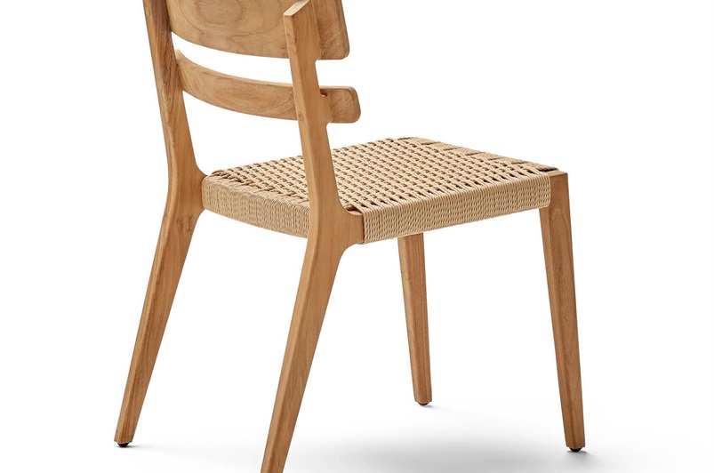 Frame in Teak/ Seat braided in synthetic rope