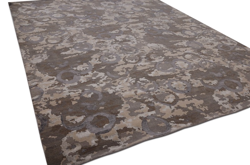 Medium Gray/Antique White