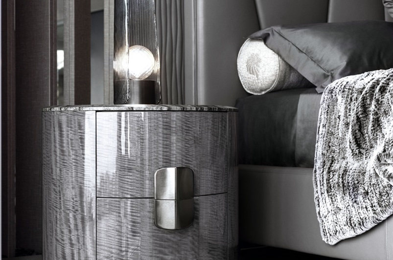 Round Table Lamp