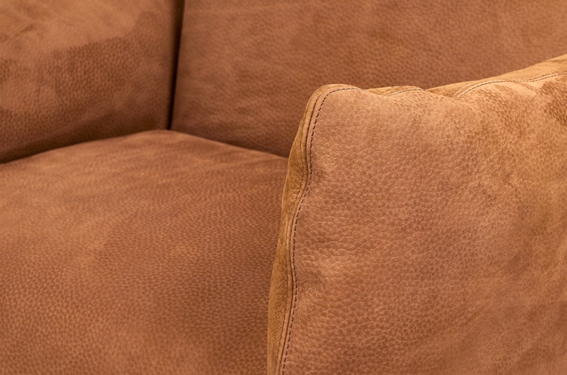 Cloud Swivel Chair